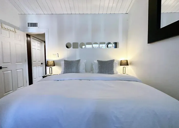 7 Bedroom Golf Tennis Villa